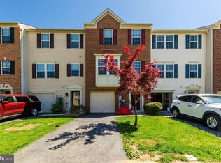 24 Tidewater Ter, Falling Waters, WV 25419