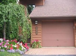 25812 Fairmount Blvd, Beachwood, OH