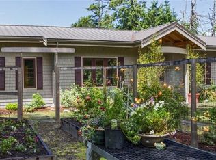 125 McCurdy Point Rd, Port Townsend, WA 98368