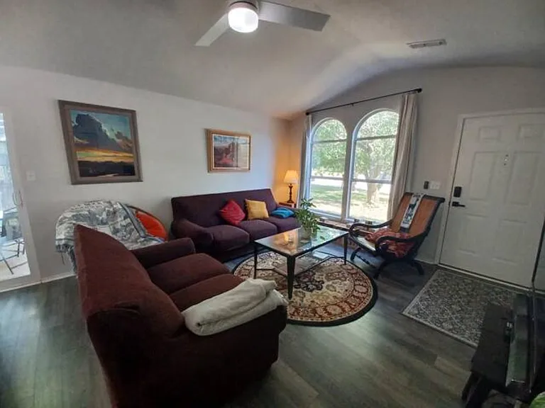438 E Mimosa Ln — Photo 15
