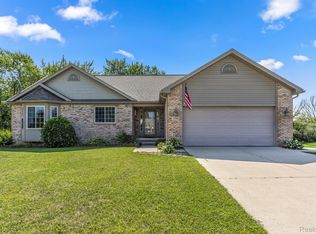15080 Peach Tree Ln, Monroe, MI 48161