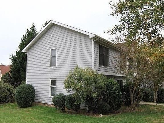 2nd image of 200 McGregor Dr