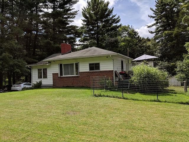 2nd image of 3028 Guitonville Rd