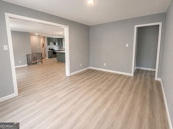 5th image of 2830 Allegro Dr NW
