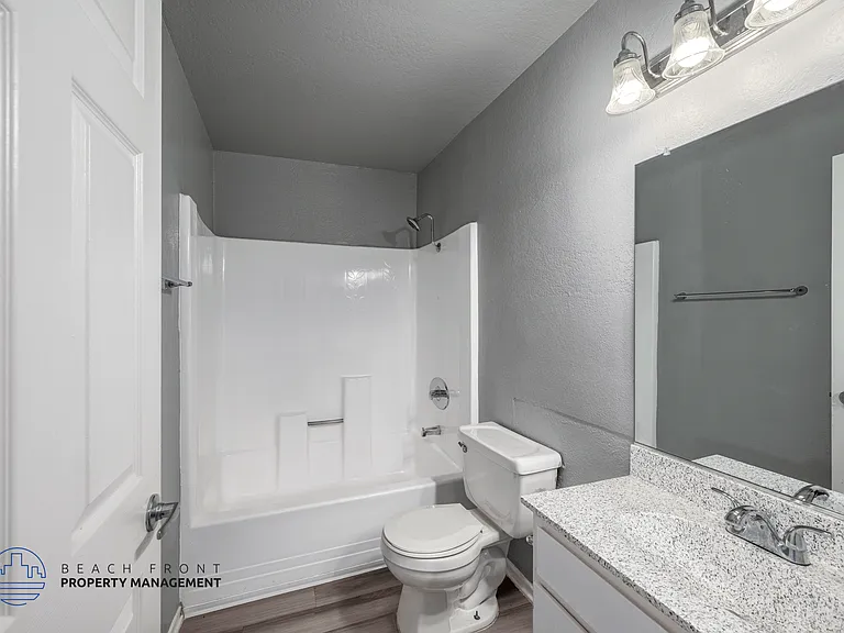 Rollingwood Apartments — Photo 24