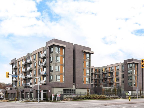 3rd image of 925 Leon Ave #315