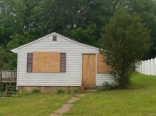 64 Floradan Rd, Putnam Valley, NY 10579