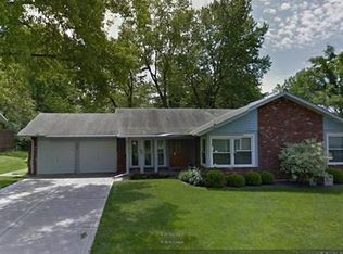 482 Maymont Dr, Ballwin, MO