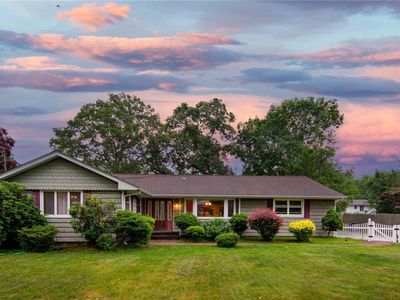 264 Maplewood Road, Huntington Station, NY, 11746