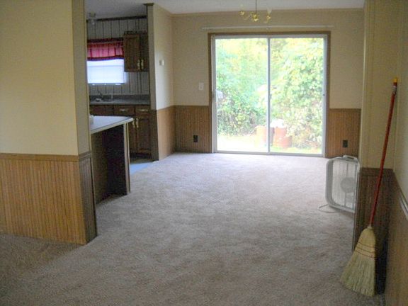 Living Room/Kitchen entrance