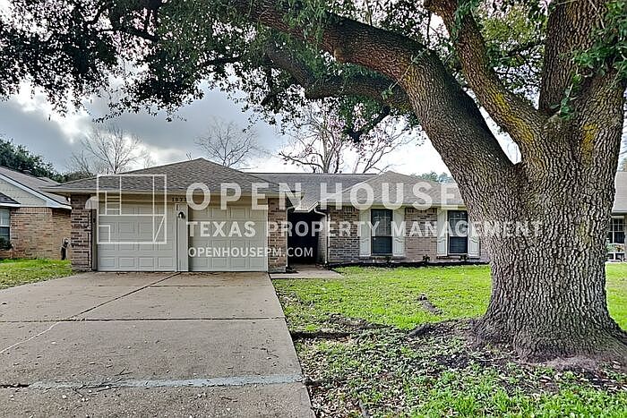 1st image of 15239 Yorkpoint Dr