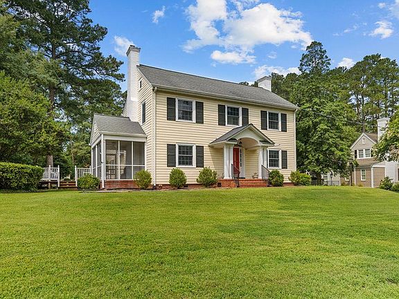 4th image of 405 Meadow Ln