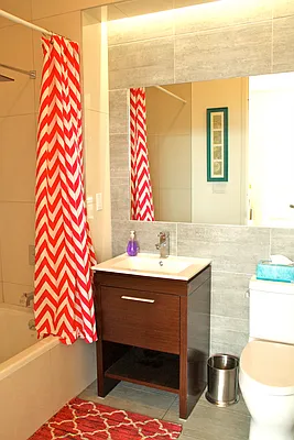 Rented by DYNY Inc | media 69