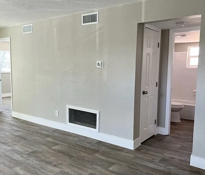 1426 Spring Ln #2 — Photo 12