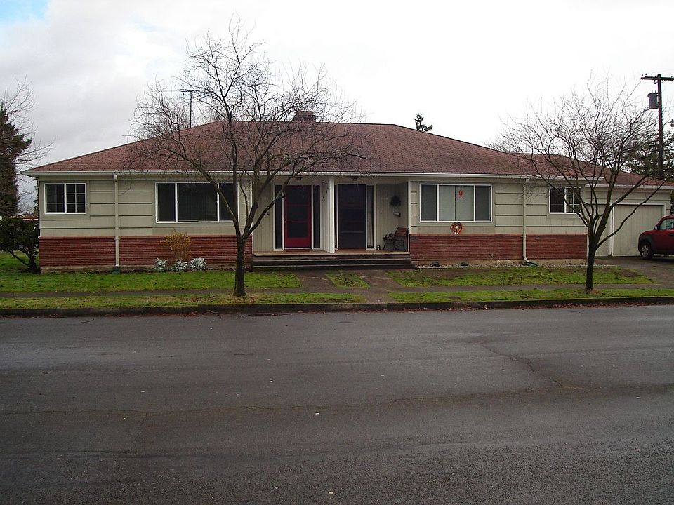 1st image of 3709 Creston Ave
