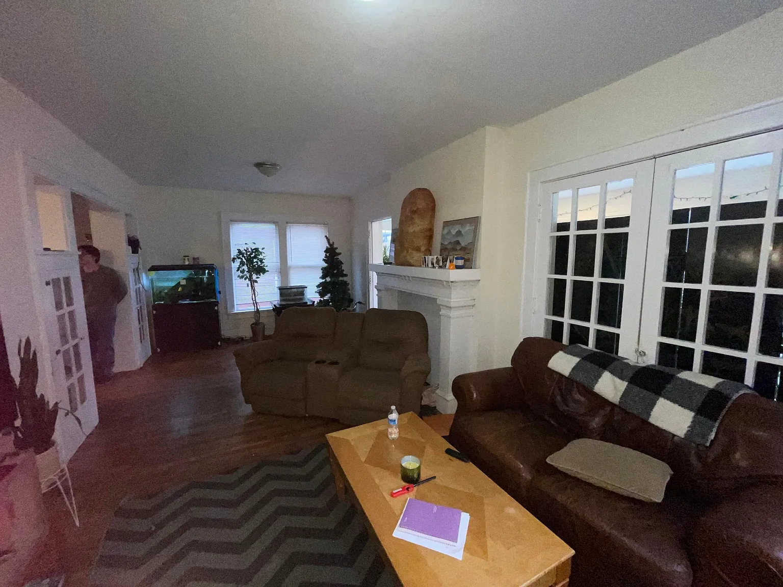 5 bed, 3.0 bath, 2122 sqft, $2,500 — Photo 4