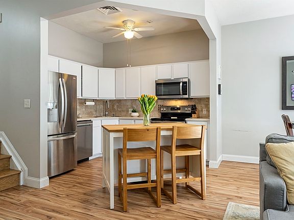 5th image of 18 Thayer Pond Dr #4