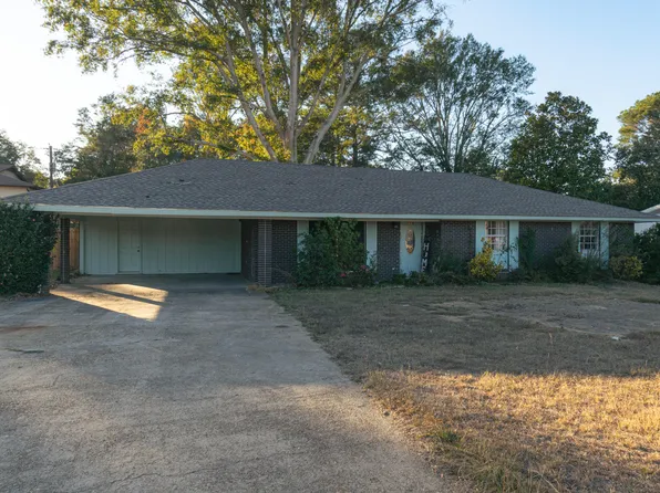 606 10th Ave SE, Magee, MS 39111