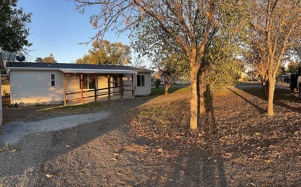 1st image of 300 W Avenue A