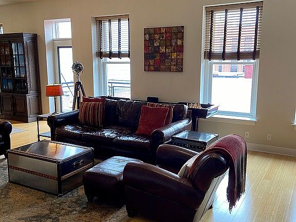 5th image of 621 Main St Unit 5B