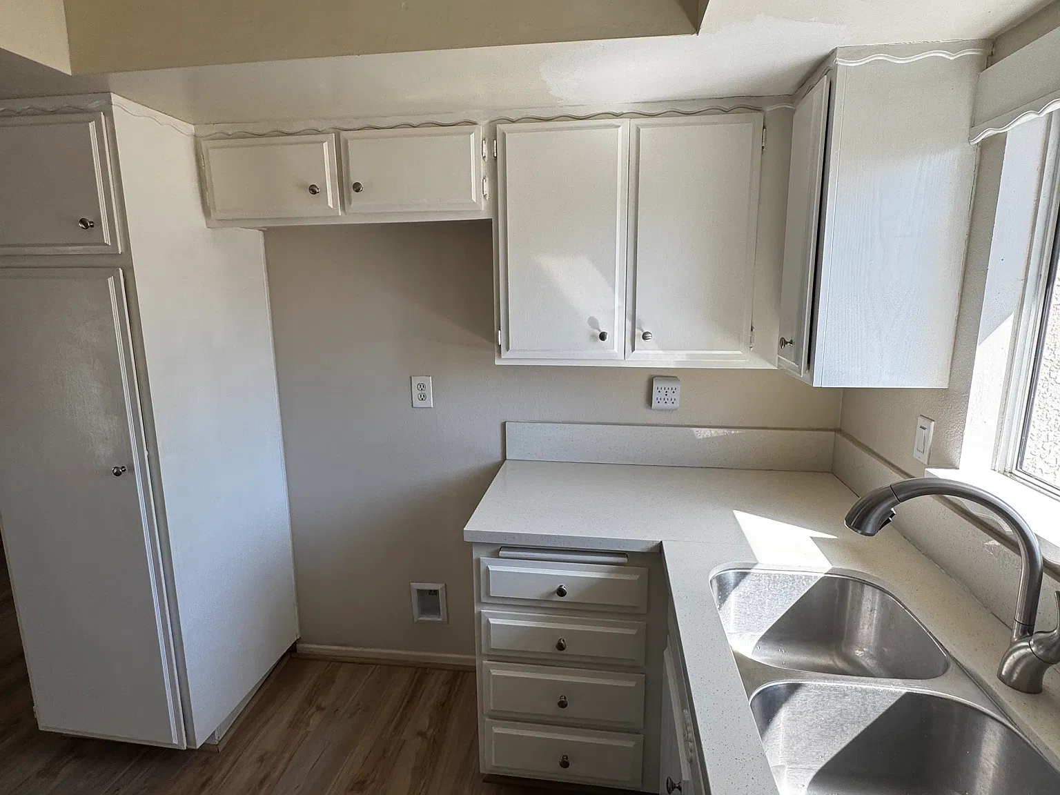 2 bed, 986 sqft, $2,950 — Photo 3