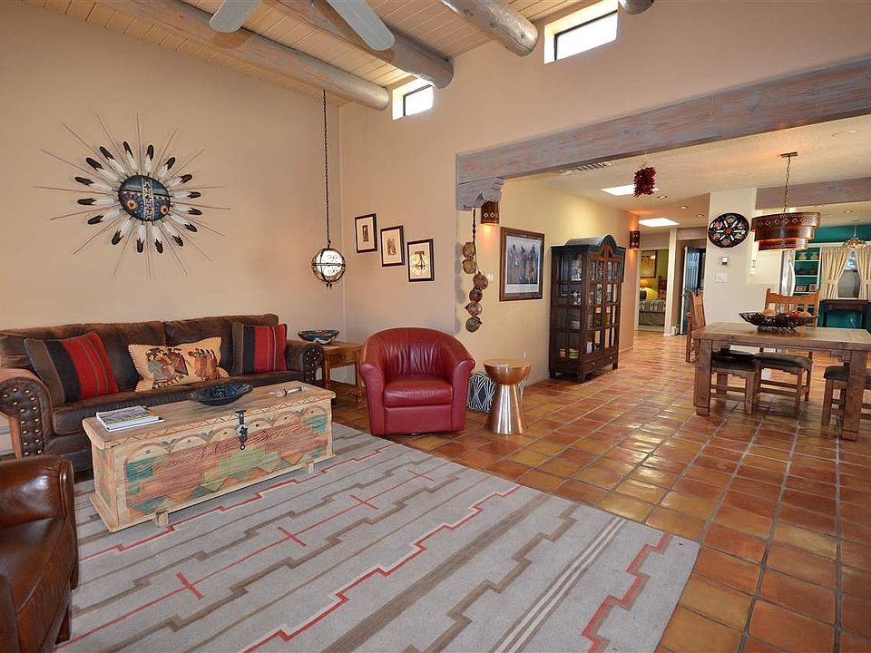 1st image of 2837 Plaza Amarilla