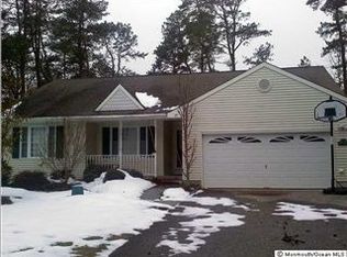 39 Mayflower Dr, Little Egg Harbor, NJ