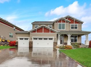 1762 Cottongrass Ct, Chanhassen, MN 55317