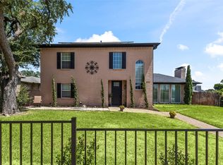 6033 Daven Oaks Dr, Dallas, TX 75248