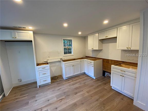 4th image of 6 Heron St