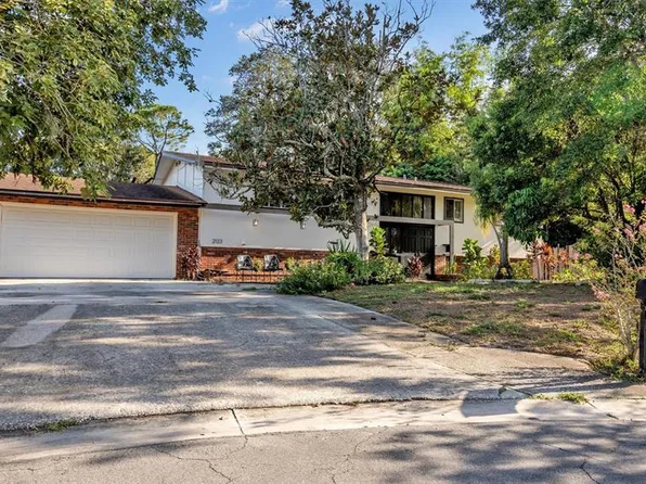 2123 Lake Bentley Ct, Lakeland, FL 33803