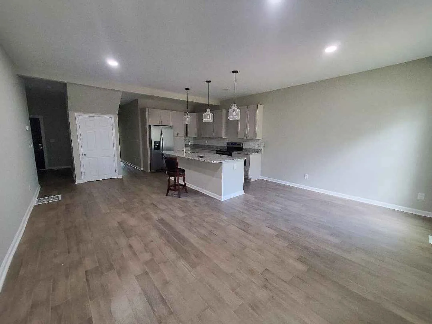 Room in 4 Bedroom Home at Athens Ave — Photo 3