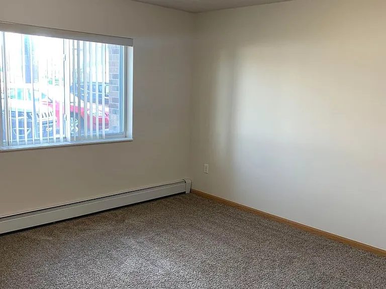 Westport Apartments — Photo 22