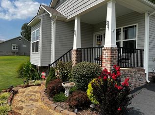 194 Primrose Ln, Sparta, TN 38583