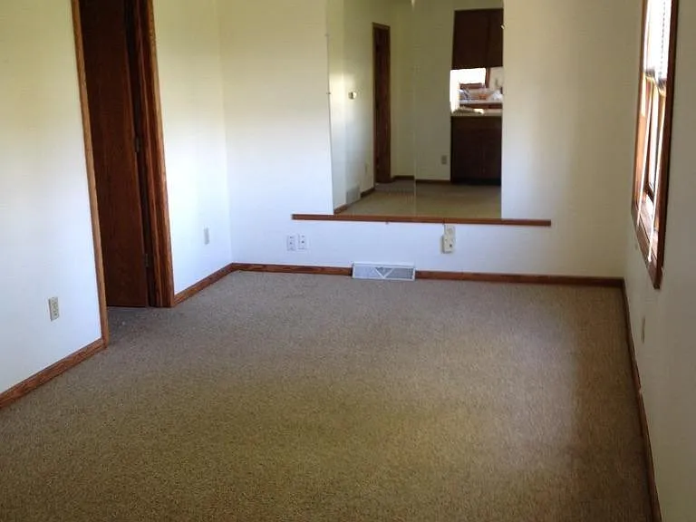 3931 Reichert Rd — Photo 2
