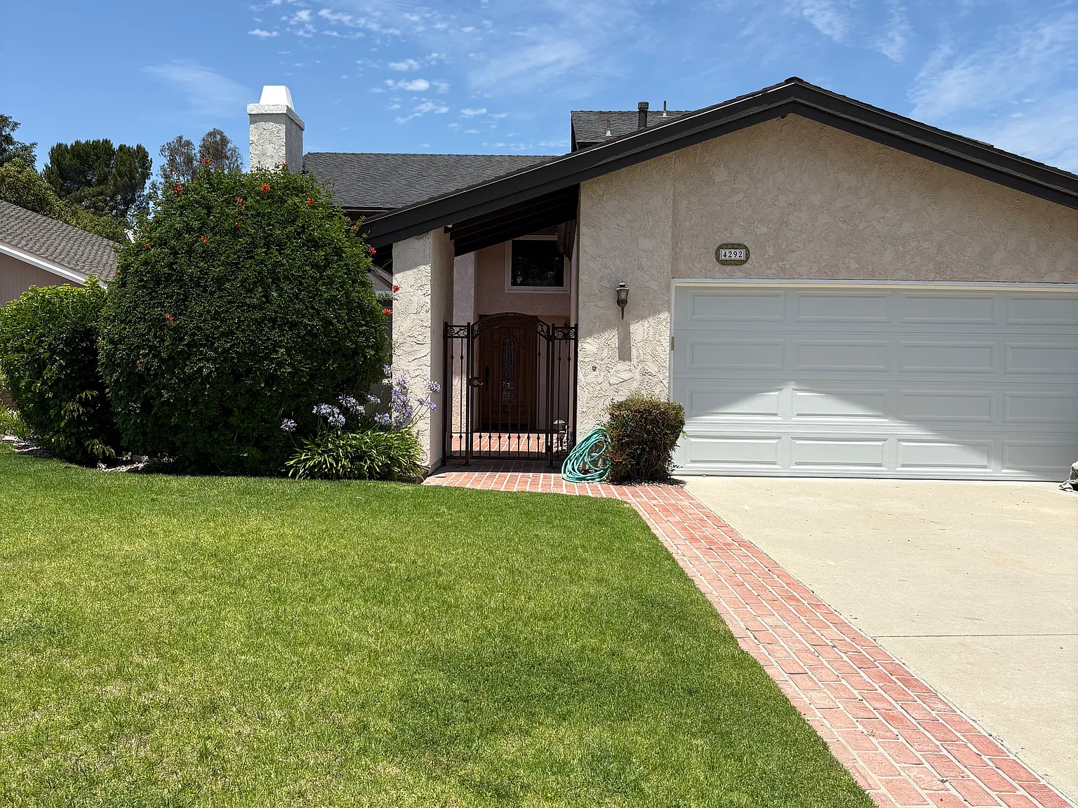 3 bed, 2008 sqft, $8,400 — Photo 1
