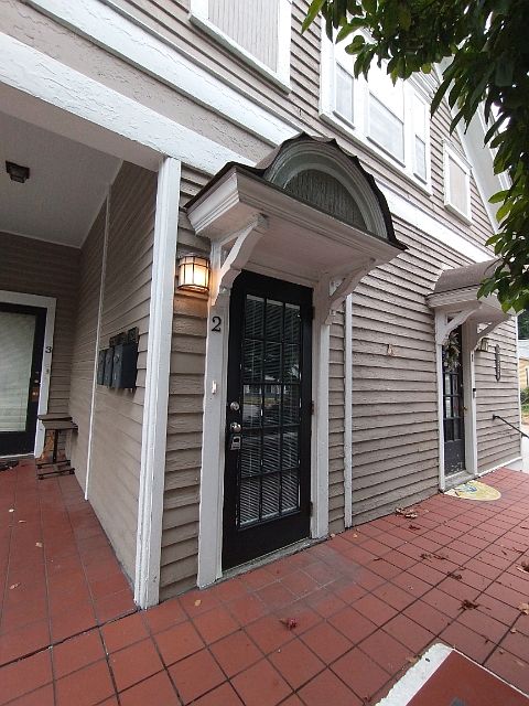 2nd image of 2127 Grinstead Dr #1