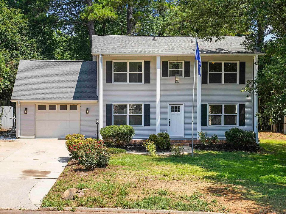 1st image of 111 Aspenwood Dr