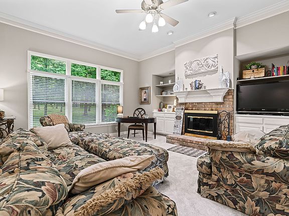 3rd image of 5544 S New Hope Rd