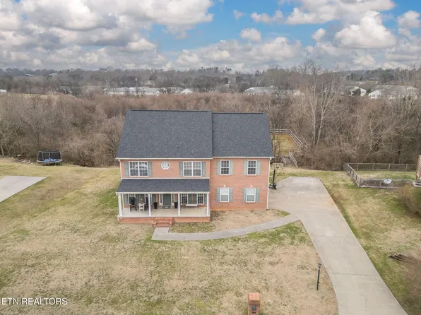 911 Westin Woods Ln, Seymour, TN 37865