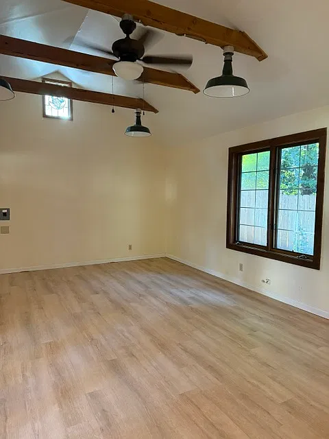 1165 Hobart St — Photo 4