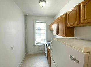 868 50th St #3D, Brooklyn, NY 11220