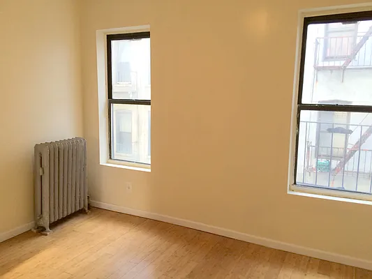 Rented by Uptown Flats LLC | media 17