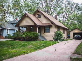 1162 SW Randolph Ave, Topeka, KS 66604