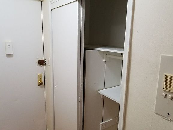 5th image of 2222 E 18th St APT 4G