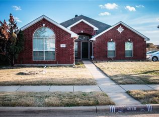 4529 Embercrest Dr, Fort Worth, TX 76123