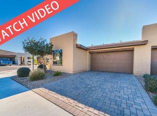 879 E Silversword Ln, San Tan Valley, AZ 85140