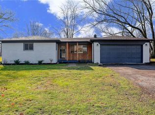 102 Waterman Dr, Noblesville, IN 46060