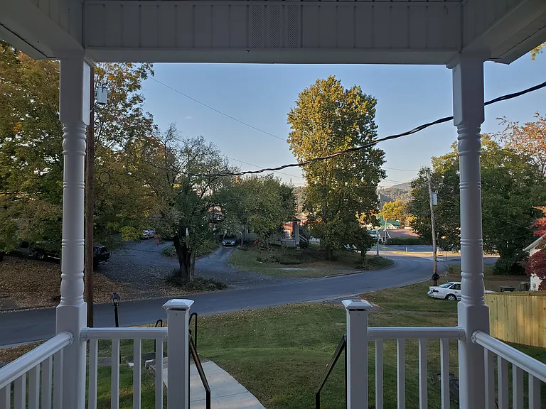 210 S Lynn Ave — Photo 20