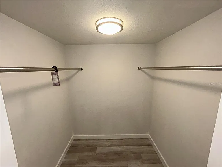 7625 Sun Island Dr S #108 — Photo 25